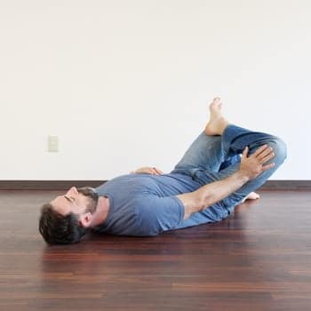 GMB Fitness on X: Exercise 2: Piriformis Stretch Cross one leg