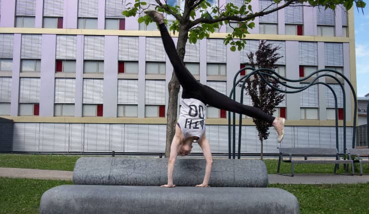 cartwheel on a ledge